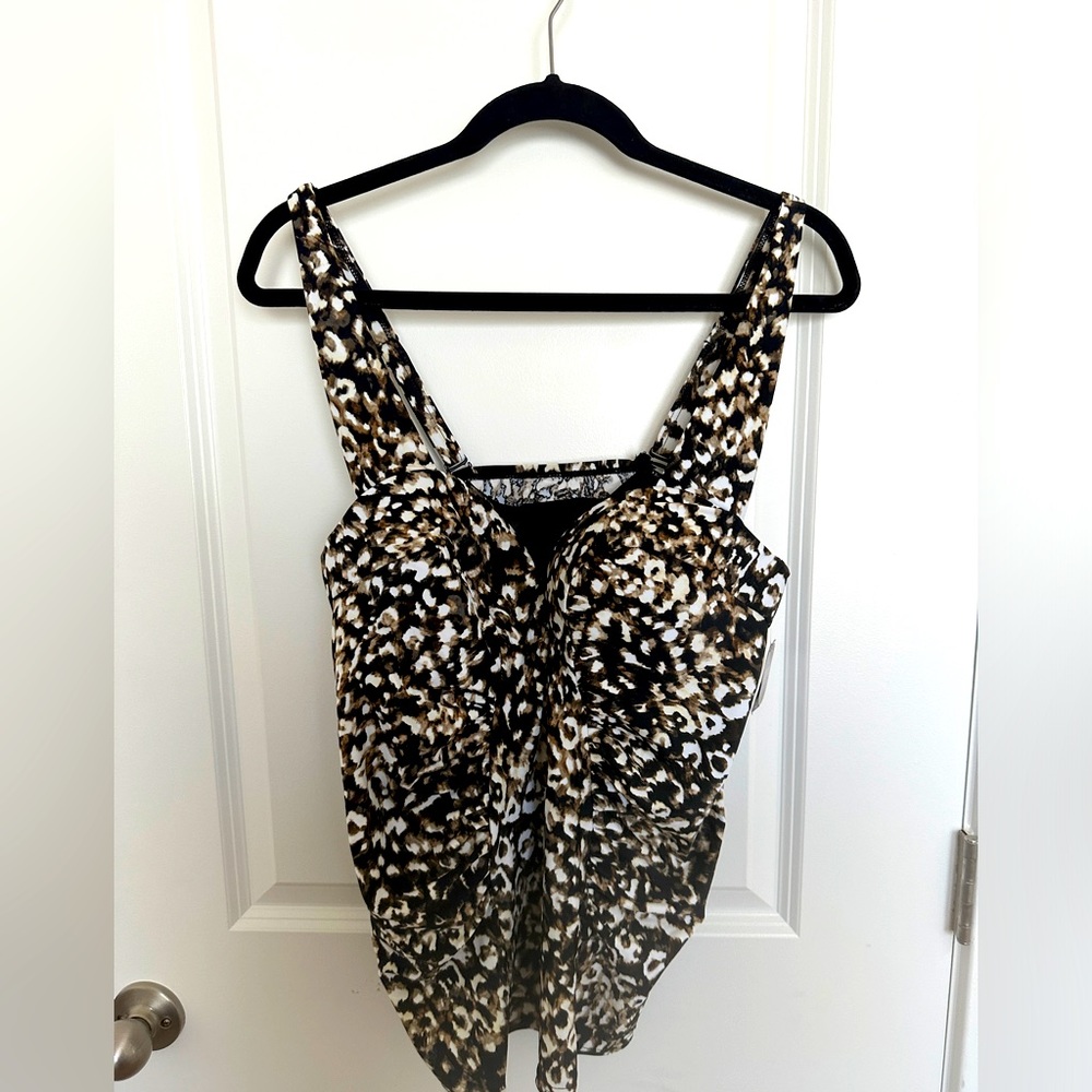 Soma swim top